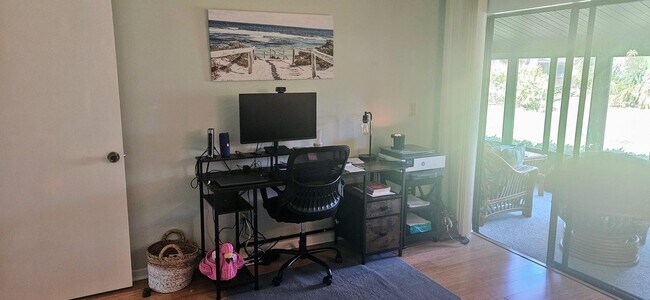 Office/Guest Bedroom - 1400 Tarpon Woods Blvd
