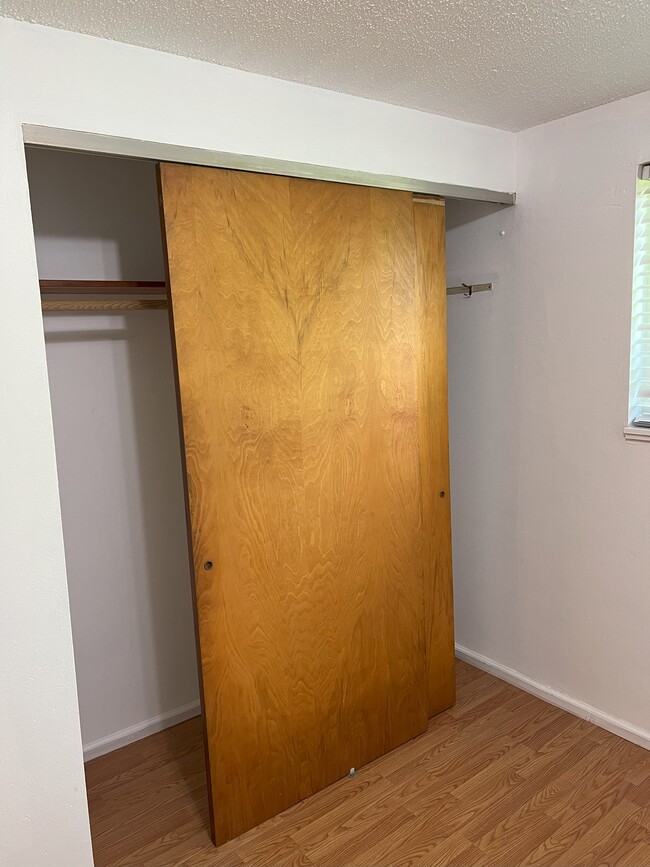 closet - 13206 31st Ave S