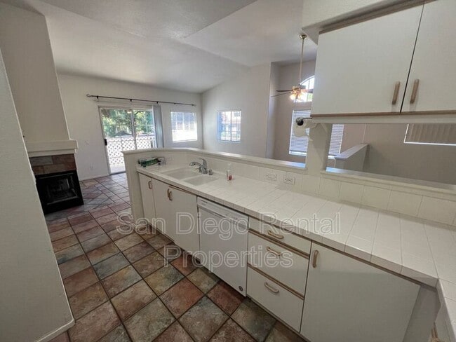 Building Photo - 11968 Tivoli Park Row