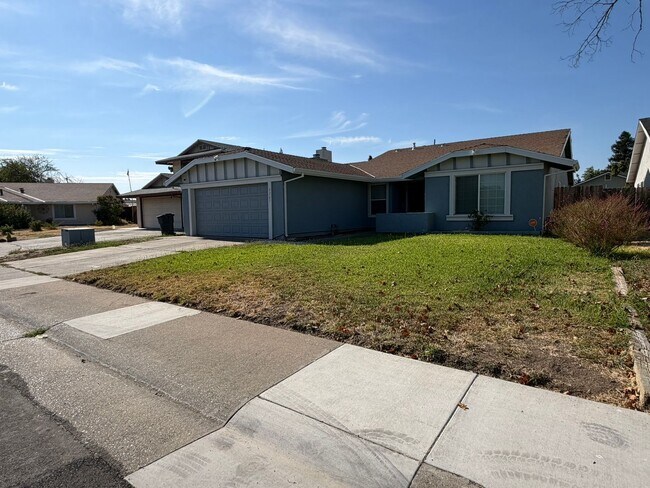 Building Photo - 8267 Moorhaven Way