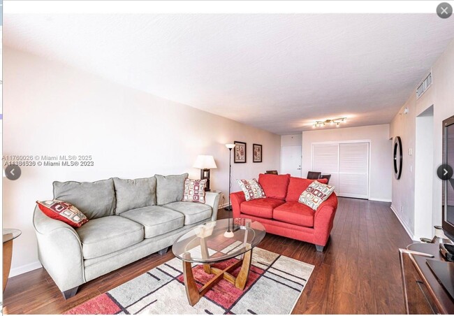 Building Photo - 3000 S Ocean Dr