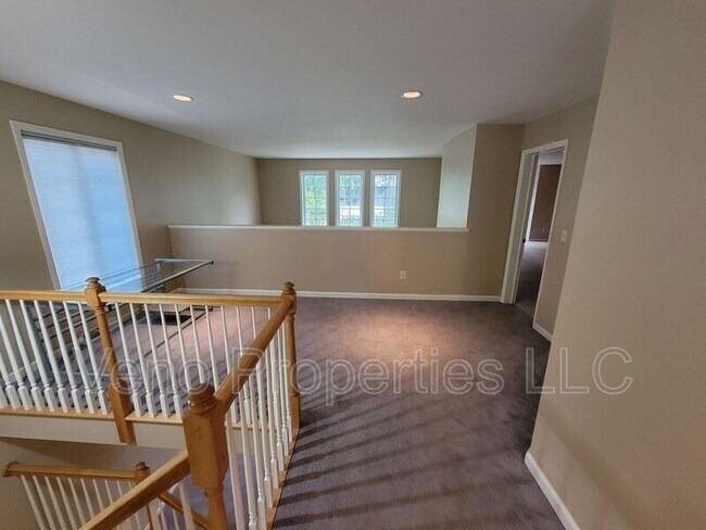 Building Photo - 16 Secretariat Ln