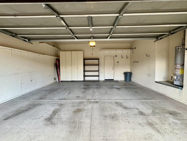 Building Photo - 13743 N High Mountain View Pl