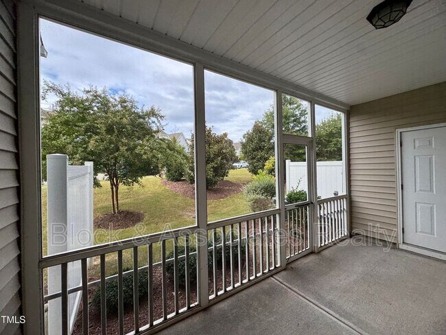 Building Photo - 1215 Alston Forest Dr