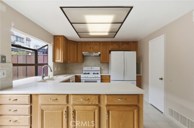 Building Photo - 2242 Stonewood Ct