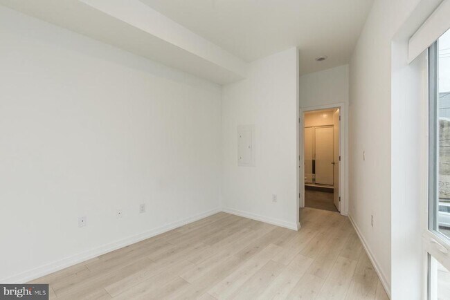Building Photo - 1247 N 27th St