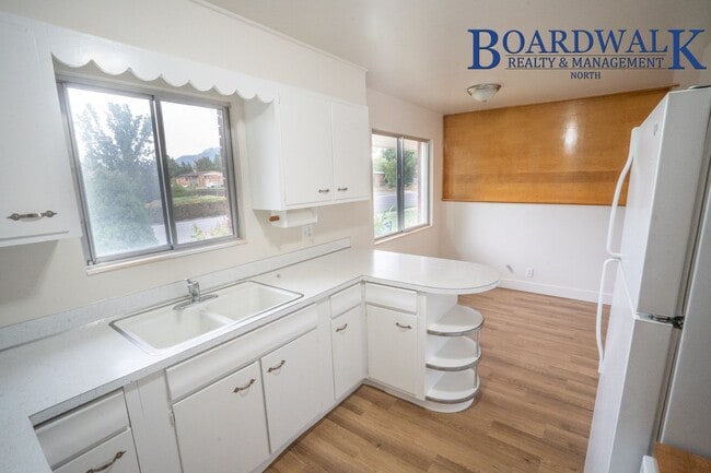 Building Photo - Newly updated 3 Bedroom home in Layton