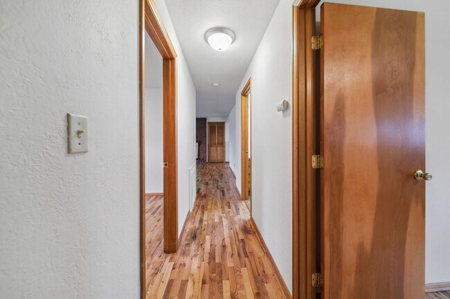 Building Photo - Amurao - 4216/4218 6th Ave NE Lacey, WA 98516