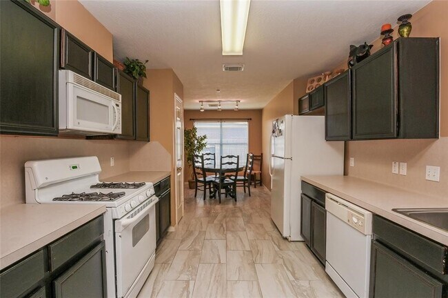 Building Photo - 18446 S Wimbledon Dr