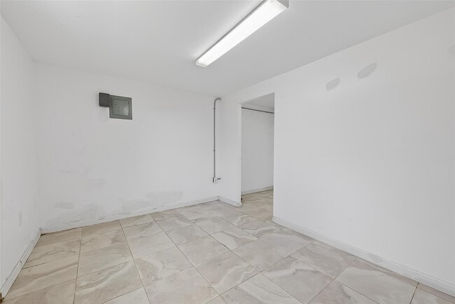 Building Photo - 9322 Limestone Ranch Ln