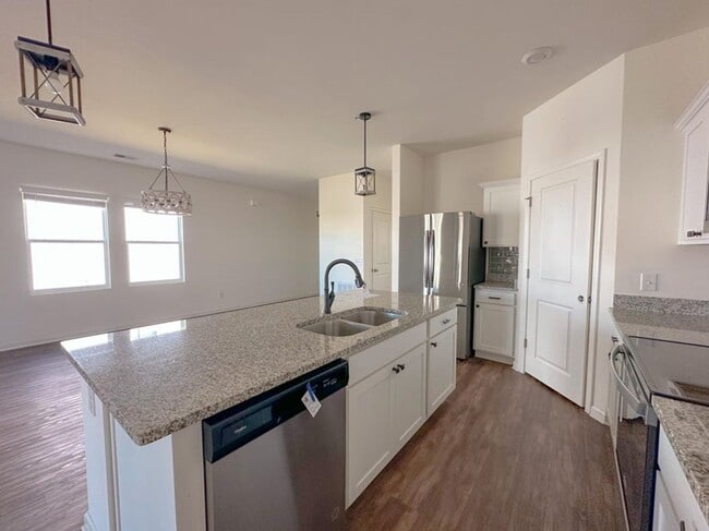 Building Photo - Home in Cane Bay Plantation