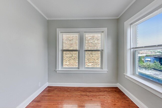 Building Photo - 7819 S Cornell Ave
