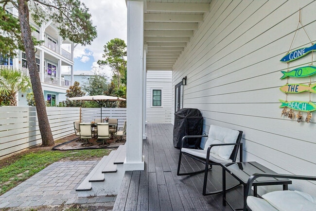 Building Photo - 337 Grande Pointe Cir