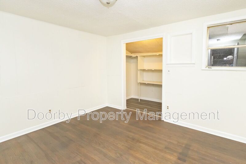 Building Photo - 5270 Rotary Dr