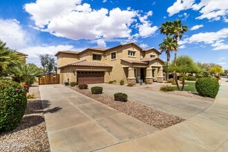 Building Photo - 18330 W Woodrow Ln