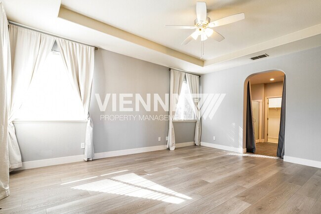 Building Photo - 8121 Gilleland Dr