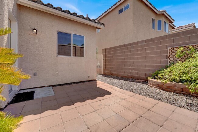 Building Photo - 3329 Autumn Veil St