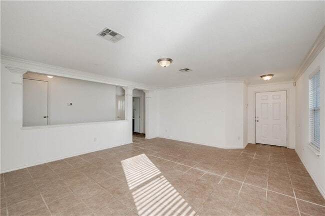 Building Photo - 13316 Thome Valley Dr