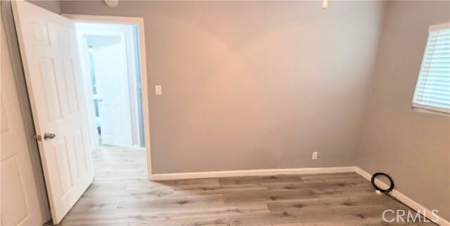 Building Photo - 10527 Western Ave