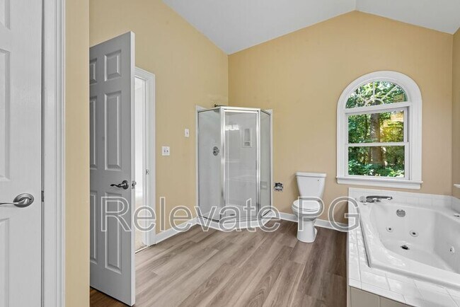 Building Photo - 1704 Clear Springs Cir