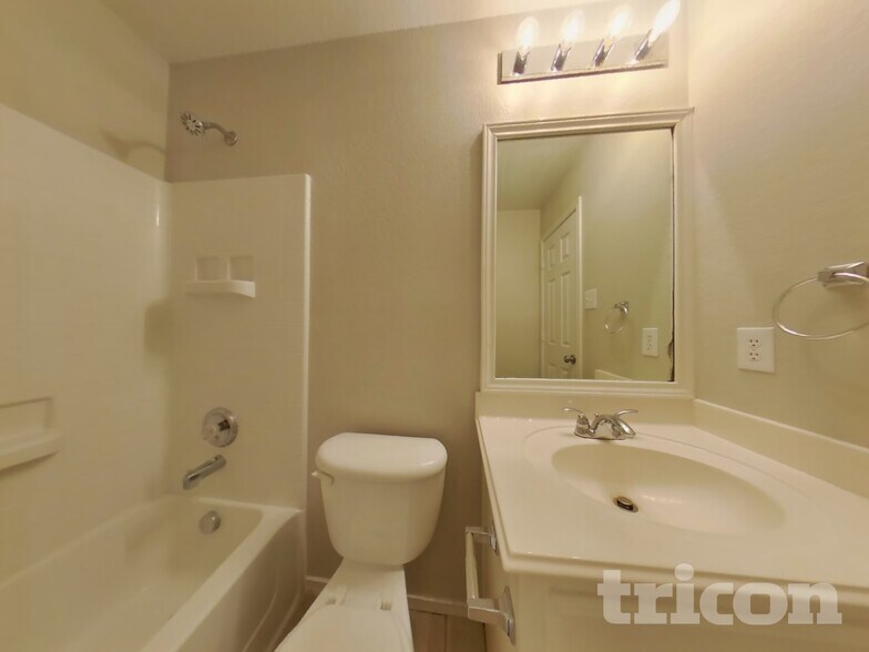 Building Photo - 3044 Spotted Owl Dr