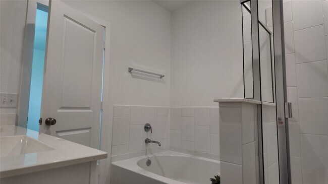 Building Photo - 15023 Rustic Moon Rd