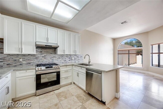 Building Photo - 2723 Seabridge Dr
