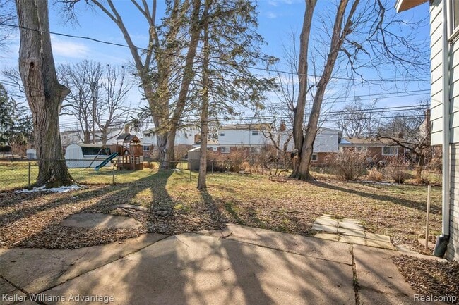 Building Photo - 14377 Cranston St