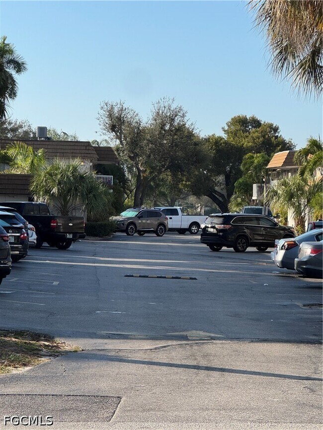 Building Photo - 1830 Maravilla Ave