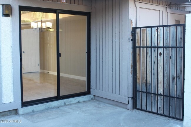 Building Photo - 1550 N Stapley Dr