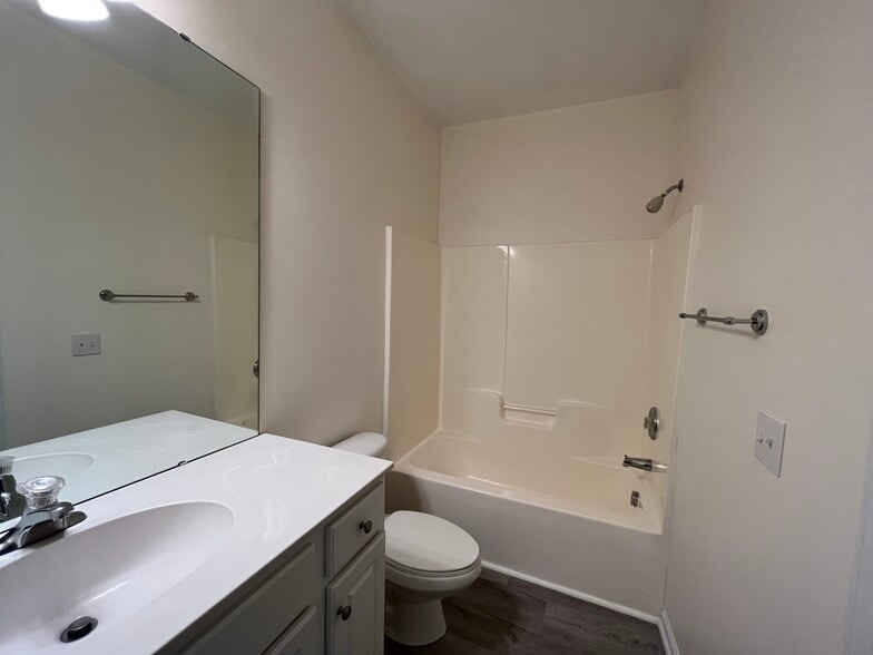 Building Photo - 11528 Costigan Ln