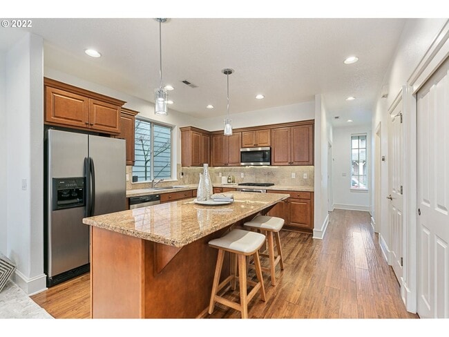 Building Photo - 17335 SW Montague Way