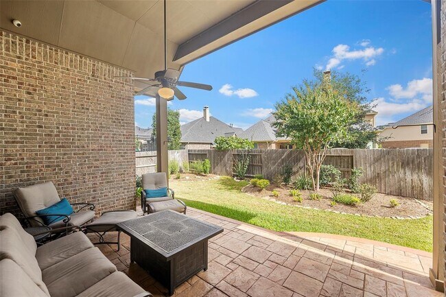 Building Photo - 27930 Colonial Point Dr