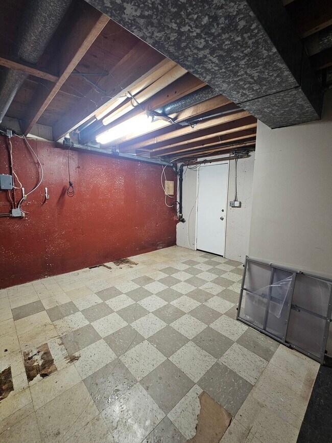 Building Photo - 1468 N Alto Vista
