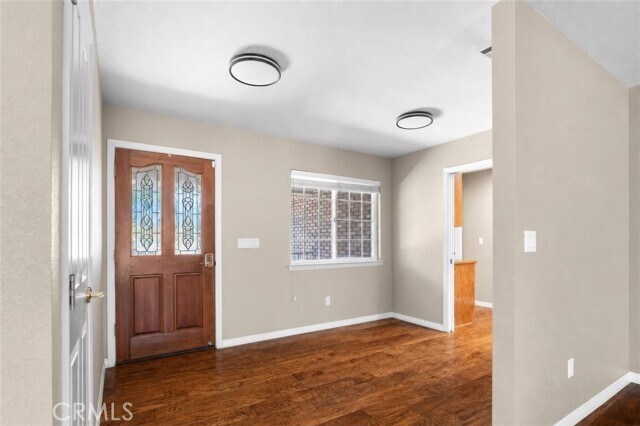 Building Photo - 688 Willow Rd