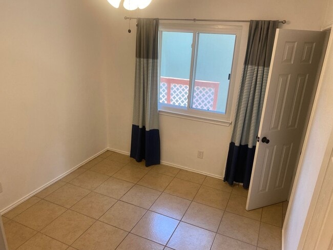 Building Photo - 12019 Stoney Park