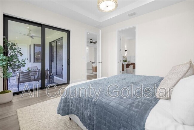 Building Photo - 1173 Rotonda Cir