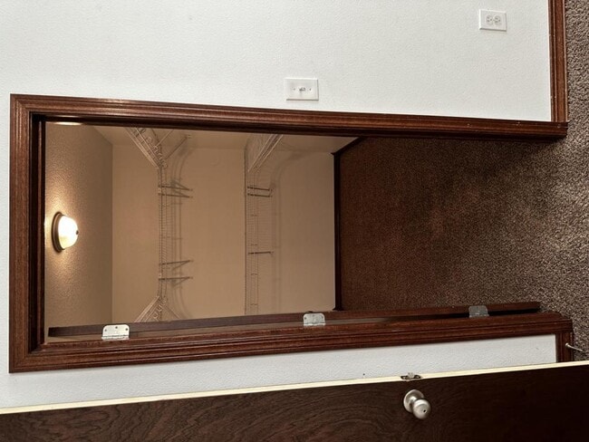 Building Photo - 822 15th St