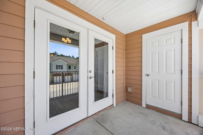 Building Photo - 201 Larkin Pl