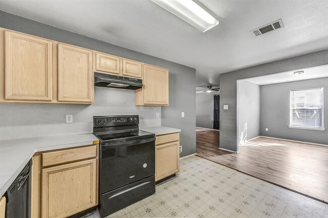 Building Photo - 13518 Woodring Ct