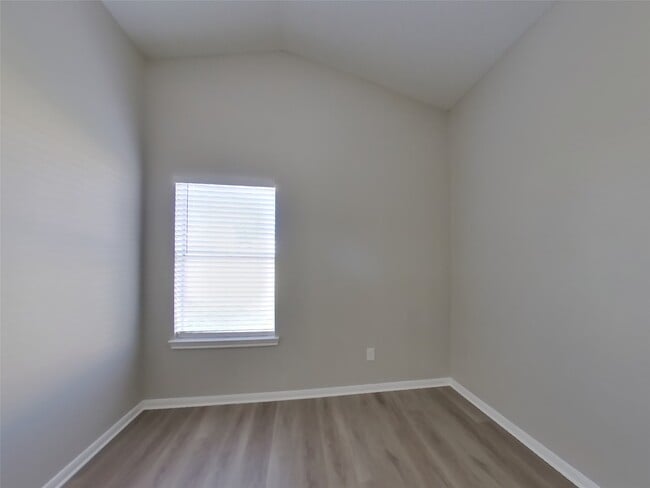 Building Photo - 3134 Boynton Dr