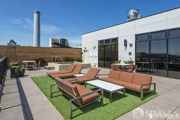 Building Photo - 2 Mint Plaza