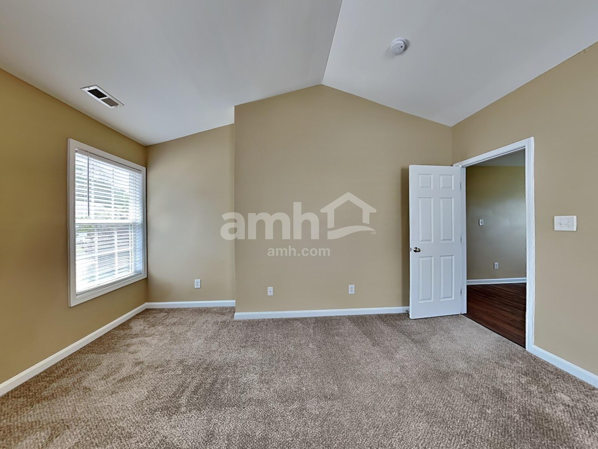 Building Photo - 1120 Rutledge Landing Dr