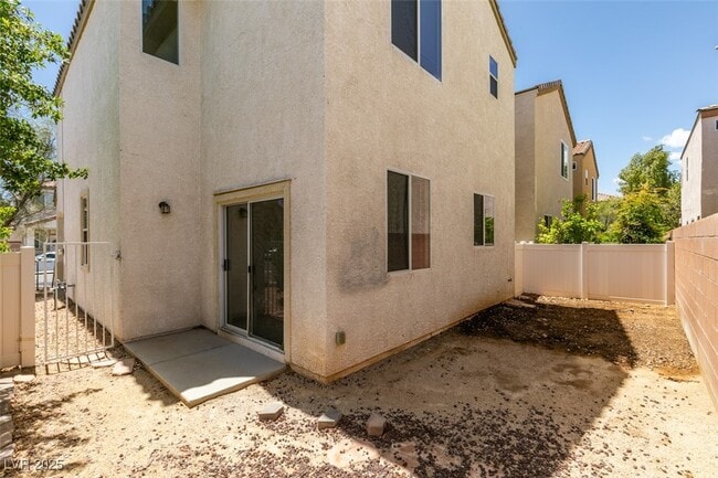 Building Photo - 1154 Village Crossing Lane