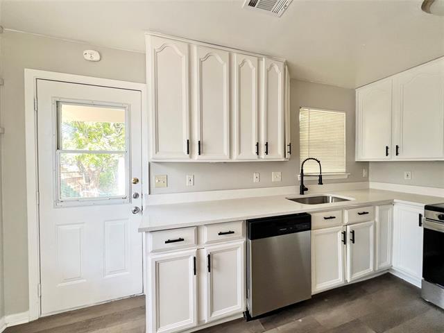 Building Photo - 1607 Herschel St