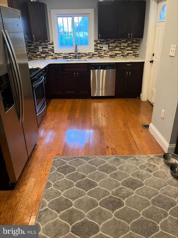 Building Photo - 2709 E Elkhart St