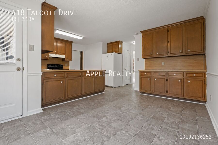 Building Photo - 4418 Talcott Dr