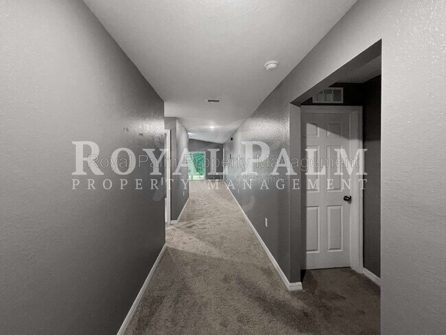 Building Photo - 3107 35th St W