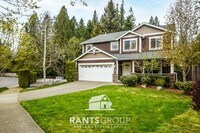 Building Photo - Spacious and Versatile Home in Sought-Afte...
