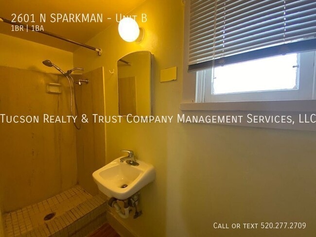 Building Photo - 2601 N SPARKMAN-Unit B